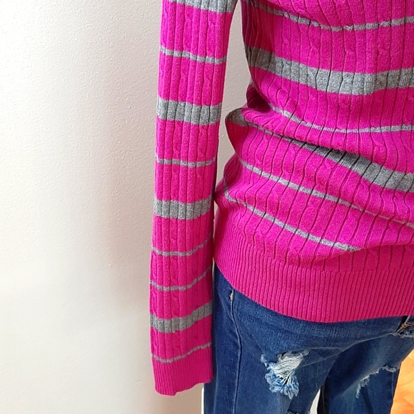 Tommy Hilfiger size med stripped ribbed sweater - Picture 2 of 4